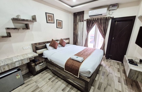 Gauhati House | Aryan Address