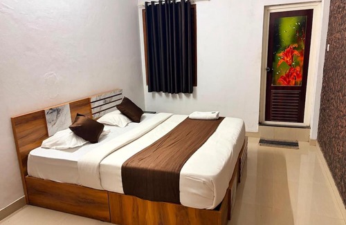 Rajakkad Apartment | Ash Villa