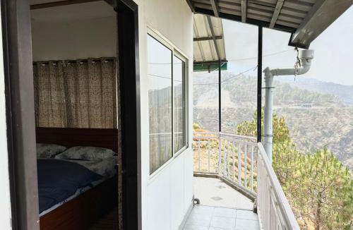 Tehri House | AtulyaNeer Lakeview Cottage