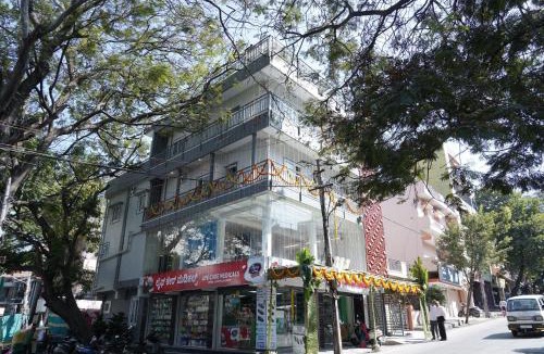 Bengaluru House | AvYuKt HoMeStAy