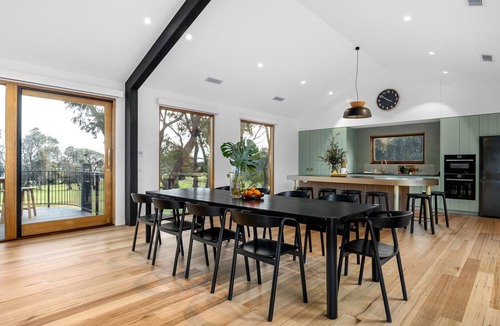 Flinders House | Axbridge - designer retreat in Flinder Village