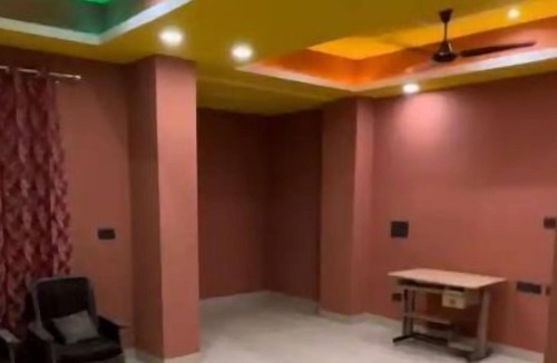 Gurugram Apartment | Babbu's Smart Residencies Blue Room