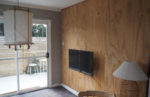 Bicheno House | backhouse Bicheno