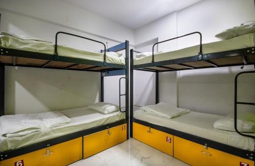 J B Nagar Hostel | Backpackers Villa Mumbai
