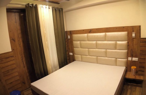 Chhota Shimla Bed & Breakfast | Backwoods B&B Mall Road Shimla