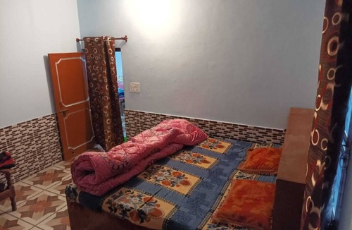 Baroh House | Badal Home Stay @Village Lifennfamily to this great place with lots of fun.
