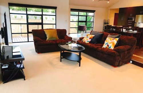Coldstream House | Badgers Book Winery Mansion - Yarra Valley