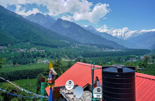 Manali Villa | Balvenie Cottage by Dumnu Homes