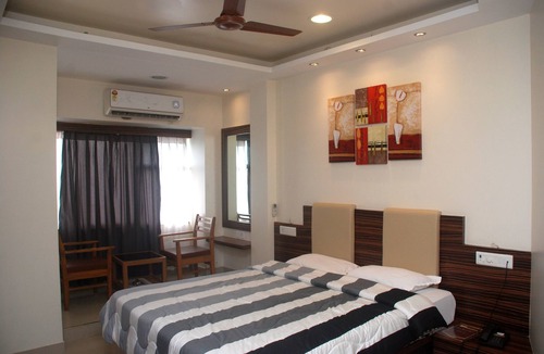 Bandra West Hotel | Bandra Residency