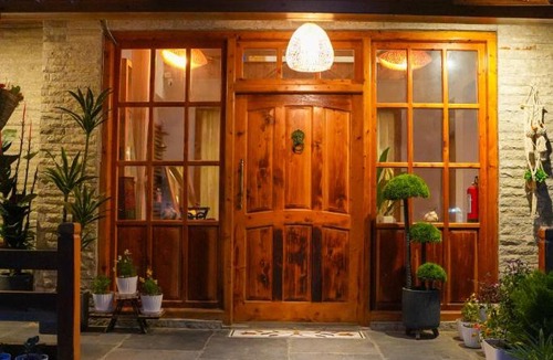 Manali House | Banphool by Qasr Keys 5BHK Luxury Mountain Home