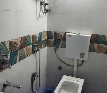 Santacruz West Hostel | Bapuji Dormitory Hostel Mumbai