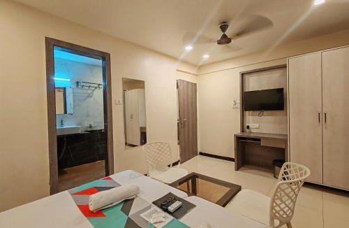 Nerul Hotel | Baramati Stays