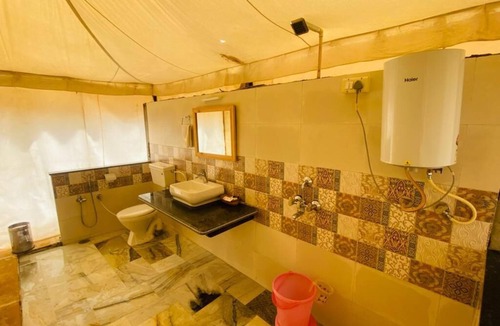 Khuri Hotel | Barna Desert Camp