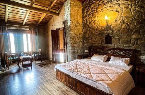Khirsu Bed & Breakfast | Basa Stay