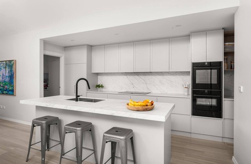 Hawthorn House | Bayleaf Terrace - A stylish period home in Hawthorn, steps from Glenferrie Road