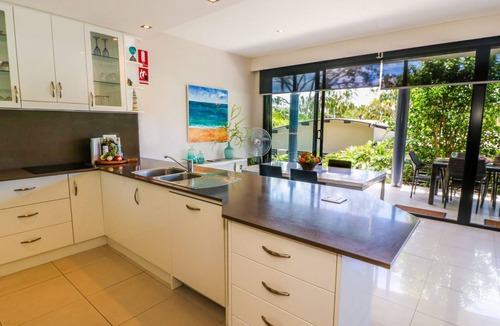 Seventeen Seventy Apartment | Baywatch 2 at 1770 - directly across from 1770 swimming foreshore.