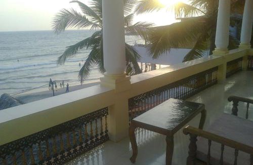 Kovalam Hotel | Beach Florra Inn
