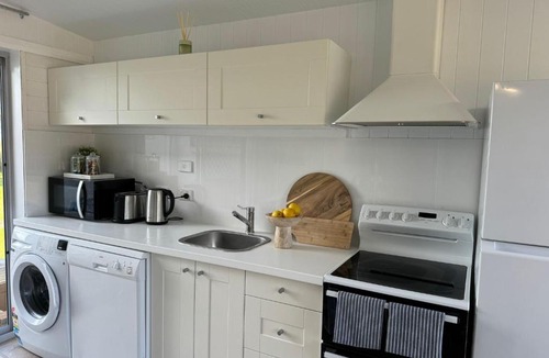 Scamander House | Beach Hut Scamander