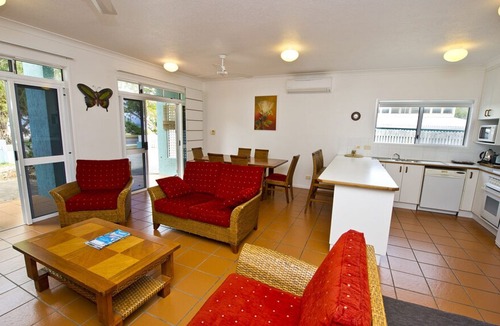 Arcadia Apartment | Beachcomber Unit 2, Arcadia