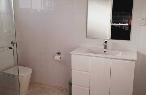 Rockingham Apartment | Beachy Apartment Near Penguin Island & Safety Bay