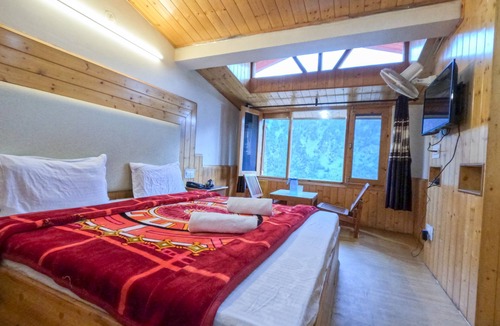 Jagatsukh Bed & Breakfast | Beatiful rooms with wifi and parking