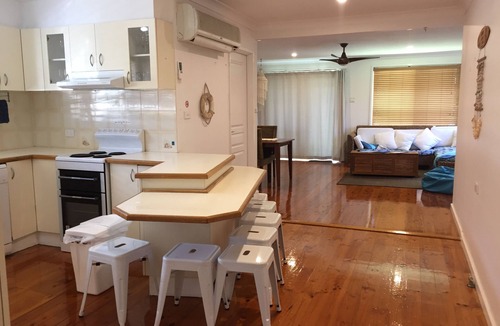 Bellambi House | Bellambi Beach house - Special rates Book now! Walk to beach ,fish & Relax