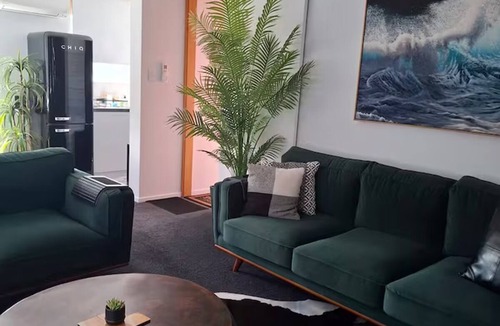 Bellerive Apartment | Bellerive-Spectacular water views-2 Bedrooms-5 minutes walk to beach