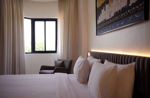 Bhiwadi Hotel | Best Western Resort Country Club