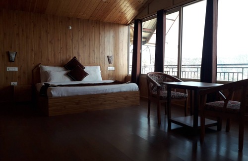 Sandoa Hotel | Beyond Stay Tikker Narkanda Cottage