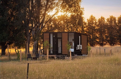 Maindample Cabin | Billy Button by Tiny Away