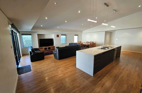 Binningup House | Binningup Beach dog friendly family house