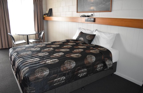 Blackwater Hotel | Black Diamond Motel