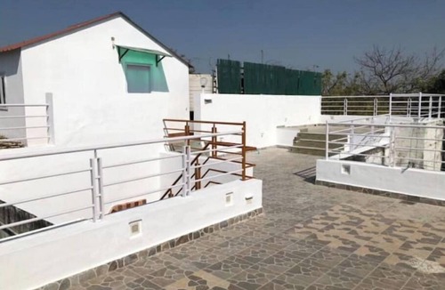Sainik Farm Apartment | Blissville