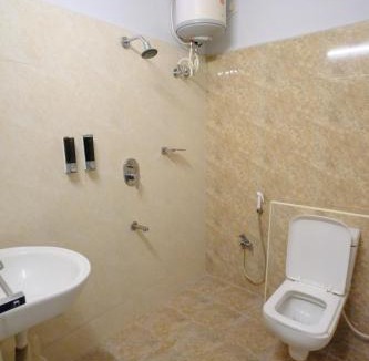 Nanganallur Hotel | Blue City Palace - Near Chennai Airport
