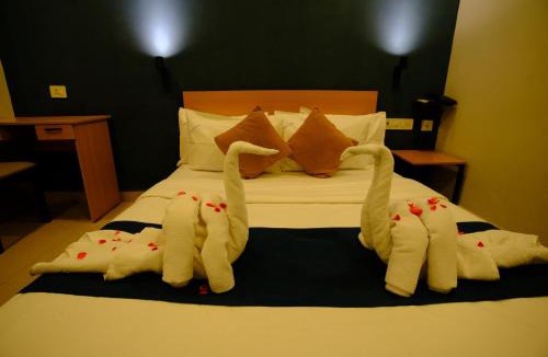 Nanganallur Hotel | Blue City Palace - Near Chennai Airport