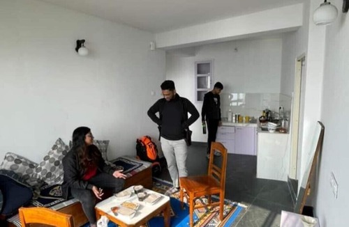 Darjeeling Apartment | Blue in Green