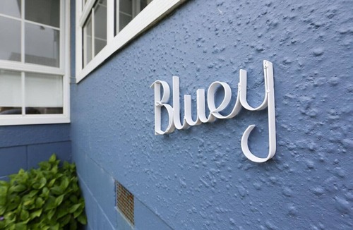 Warrnambool House | Bluey House - three bedroom house with enclosed yard