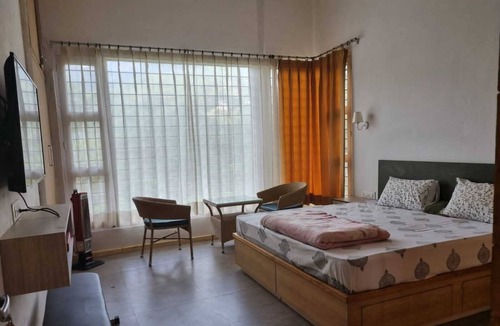 Dharampur Villa | BnBBuddy Luxury Heritage Villa @ Dharampur Kasauli
