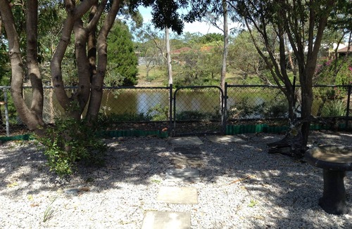 Bellara House | BOATHOUND on the LAKE - lake at rear of property and pet friendly