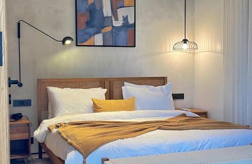 Vagator Villa | Boho Luxury Balinese Villa Cafes & Nightlife