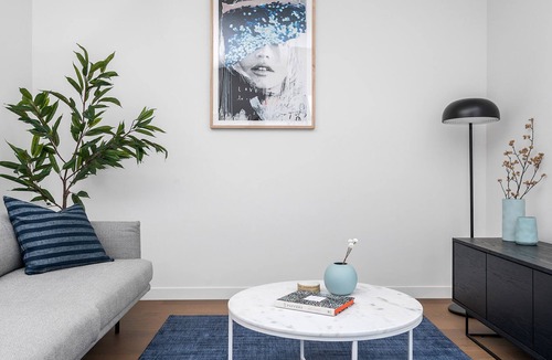 Glen Iris Apartment | Boutique Stays - Axel Apartments 202 The Radnor