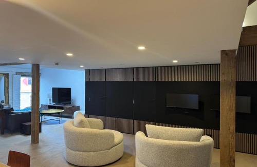 Sullivan's Cove Apartment | Boxwood IXL Luxe Hobart Waterfront Apartment