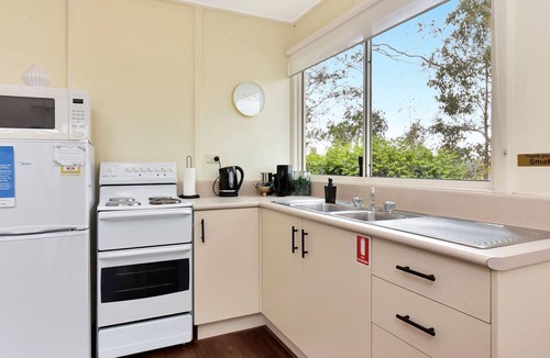 Rothbury Cottage | Bracken Ridge Vineyard - The Kingston - Villa 3