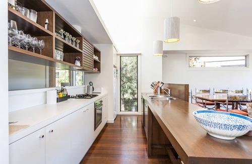 Lorne House | Breaker Eight