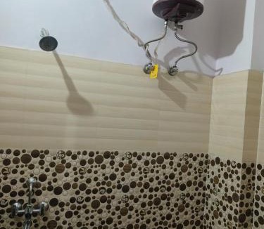 Jaipur House | Bright Room in Family Home No Unmarried Couples Allowed
