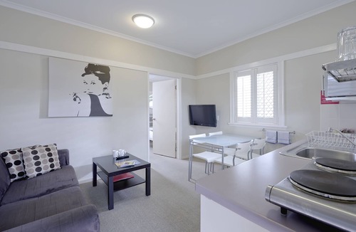 Annerley Apartment | Brisbane Street Studios