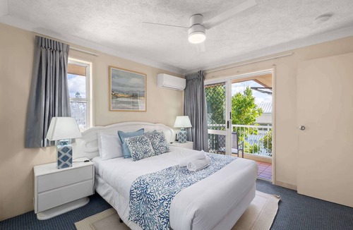Broadbeach Apartment | Broadbeach | 4Min to Beach | Pool | Free Parking