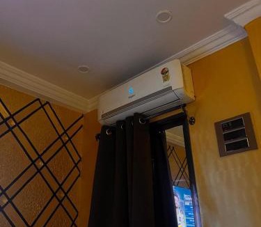 Kalina House | Budget Homestay in Kalina-Santacruz