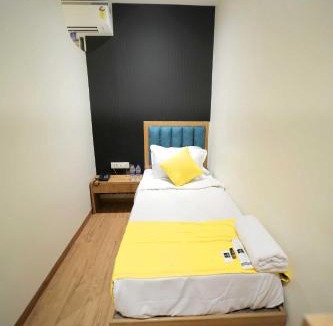 Sakinaka Hostel | CABINSTAY-AIRPORT