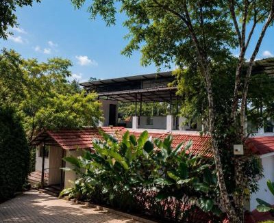 Vazhavatta House | Canopy and Cloves Resort